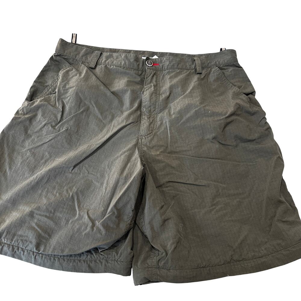 The North Face Men Shorts Size 36 Green Nylon Outdoor Hiking Camping FLAW